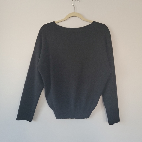 COCO DEAL Crew Neckline Black Long Sleeve Lightweight Wool Blend Sweater - Picture 5 of 6